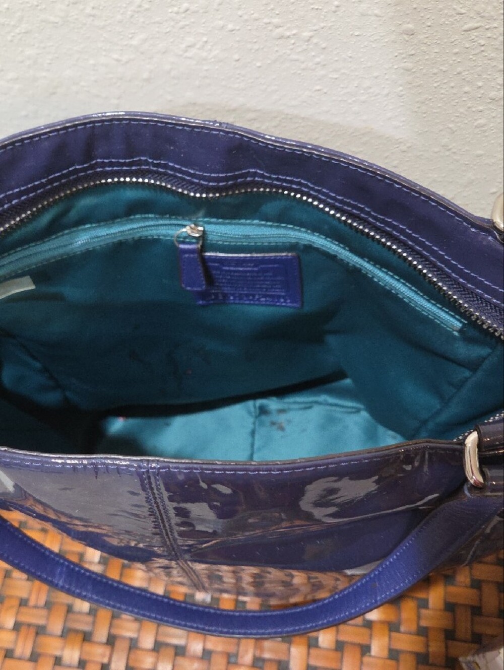 Coach Glossy Patent Tote Bag in Navy Blue - Picture 3 of 3